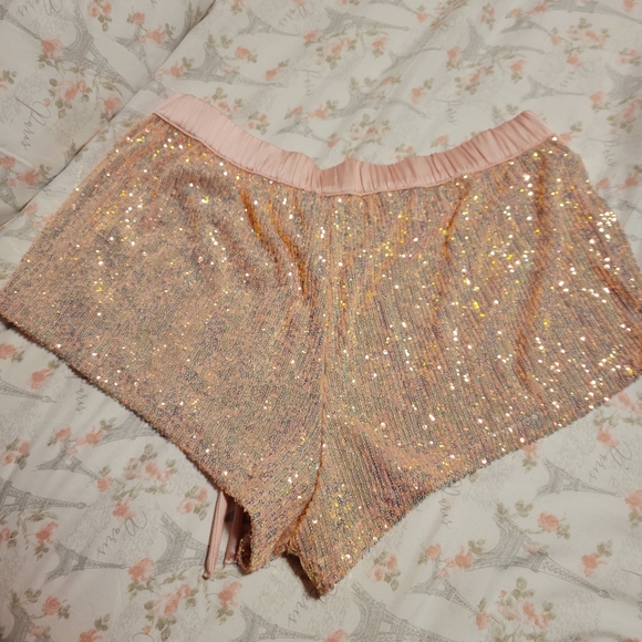 Victoria secret sequence shorts - Picture 3 of 3